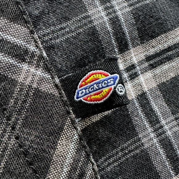 Dickies Long Sleeve Button Up Shirt Men's Size Medium Black Plaid Vintage Y2k - Picture 12 of 12